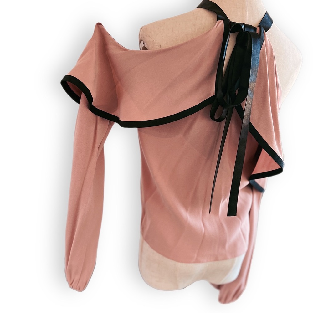 Alexis Malia Cold Shoulder Halter Tie Blouse - Picture 6 of 8